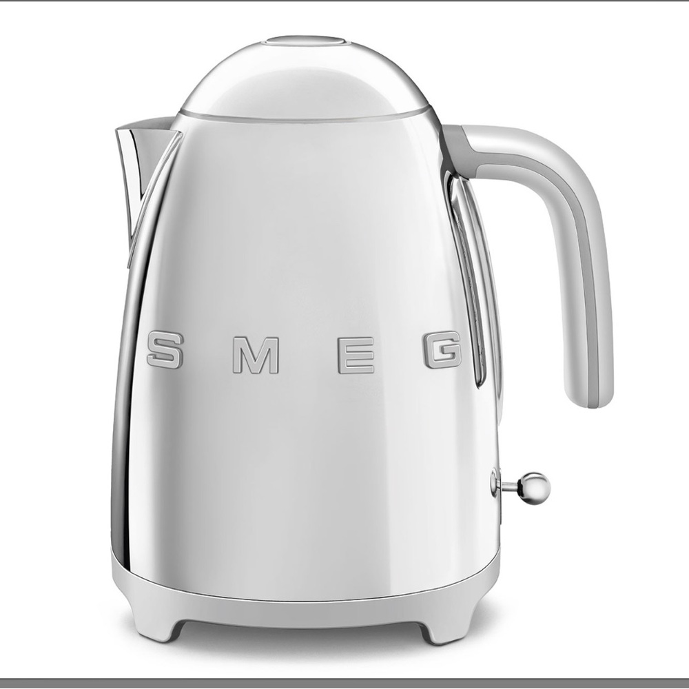 SMEG Chrome Kettle